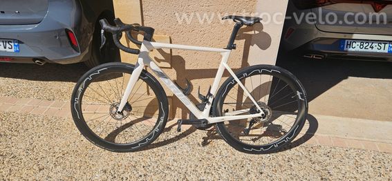 Vélo de route adris Le Performance ultegra di2 + jantes roulements céramiques  - 2
