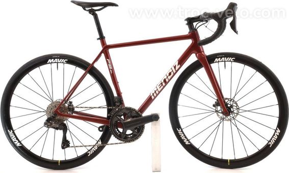 Produit Reconditionne Mendiz F8 Sl 05 Di2 12v Rouge Velo De Route Tres Bon Etat