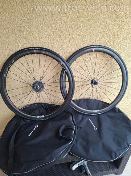 Roue carbones artisanales Woodooz Wheels boyaux