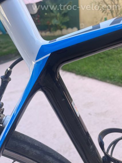 Vélo route Focus cayo carbone ultegra - 10