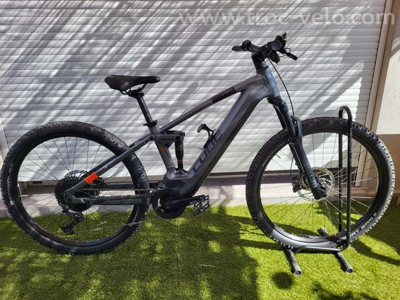 A VENDRE VTTAE CUBE ETAT NEUF 100KMS DE ROULAGE PISTE CYCLABLE JAMAIS TT - 5