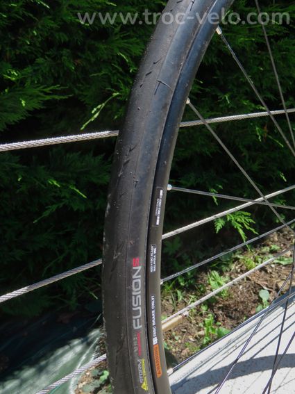 Paire de roues Shimano WH-RS171 Disc + pneumatiques, disques et cassette - 6