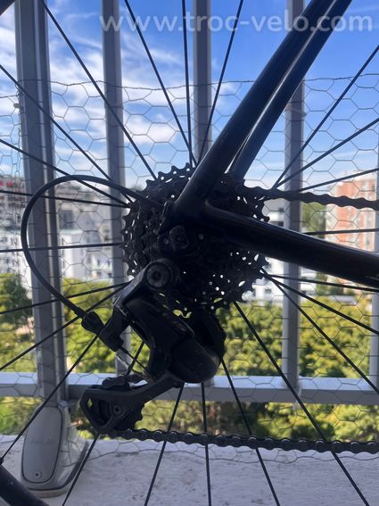 Scott Addict 2019 - Taille 56 - Carbone - Shimano 105 - 4
