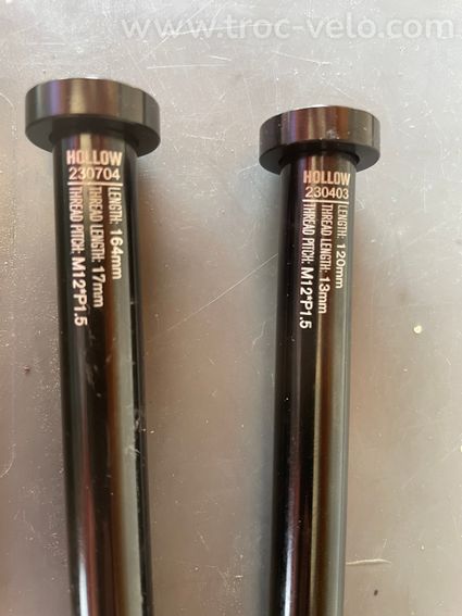 Axe de roues - 2