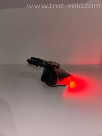 Selle Fizik Aliante R3 Open Regular 143mm + Lumière AR Lumo L5 + x4 Protections Latérales  - 7