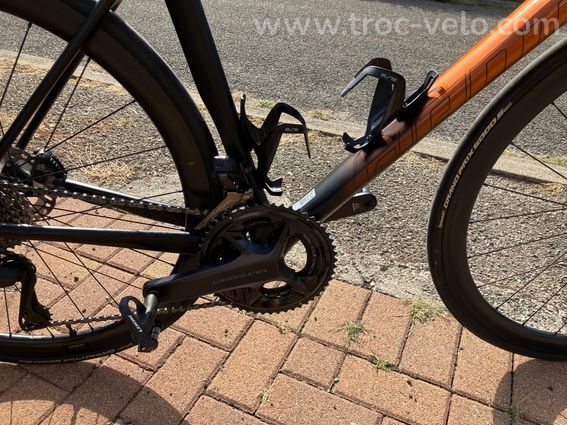 Giant TCR Advanced Pro 0 Di2 cadre et roues carbone taille ML - 2