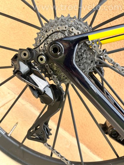 trek madone slr 9 8G TAILLE M/L - 9