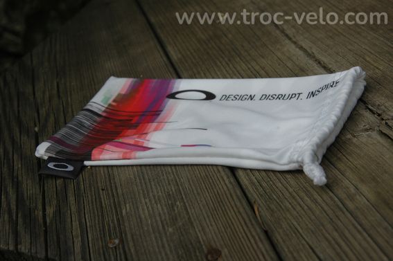 Oakley m2 xl disruptive by designs - 5