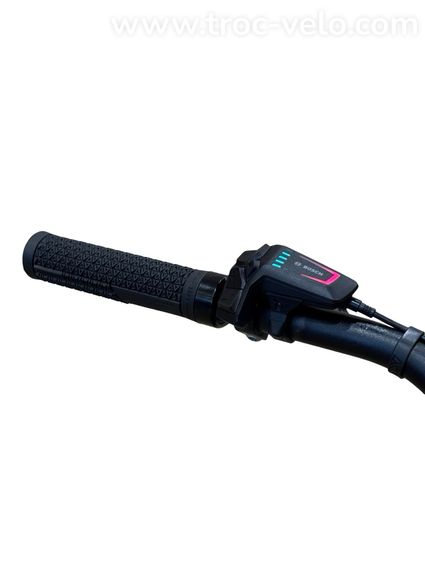 Cube Nuride Hybrid Pro 750 Allroad Vélo électrique Shimano Deore 2023 - 7