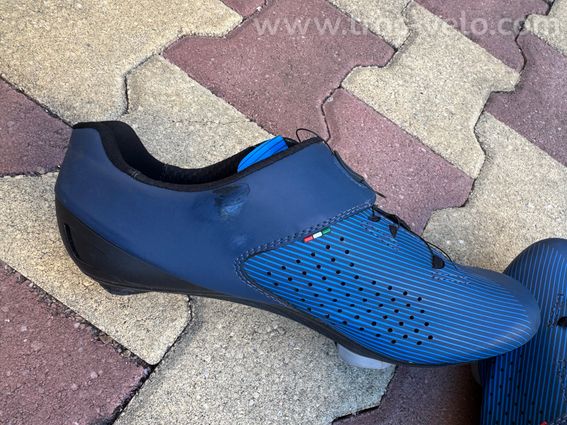 Chaussures v - 2
