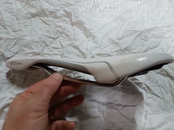 SELLE ITALIA FLITE SUPERFLOW BLANCHE RAIL ALU - 3