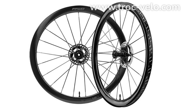 PAIRE DE ROUES FFWD RAW 44 CERAMICSPEED - 2