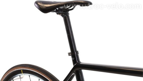 Produit Reconditionne    Mendiz F8 Sl Di2 12v    Noir   Velo De Route   Tres Bon Etat - 8
