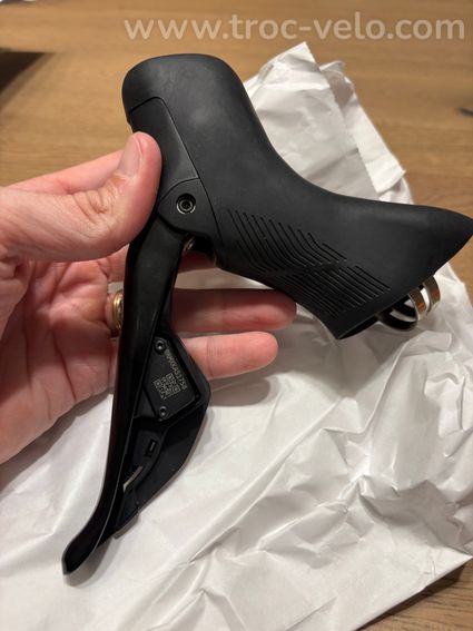 Manette droite Shimano 105 Di2 12v - 3