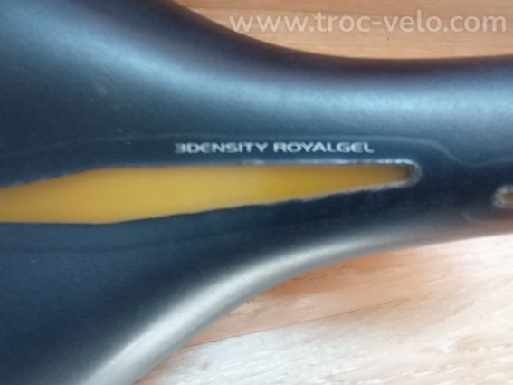 Selle de vélo femme gel confort d occasion - 3