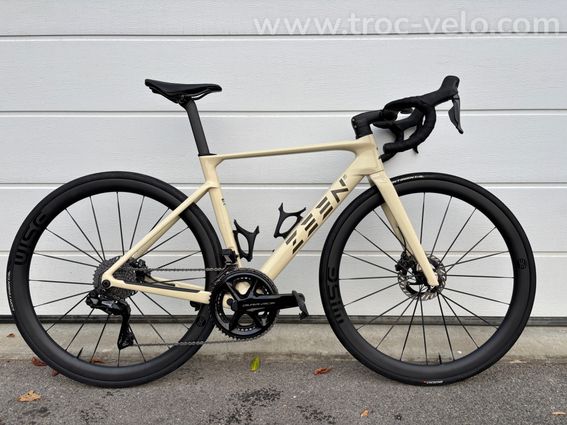Vélo marque ZEEN ultralight taille S
