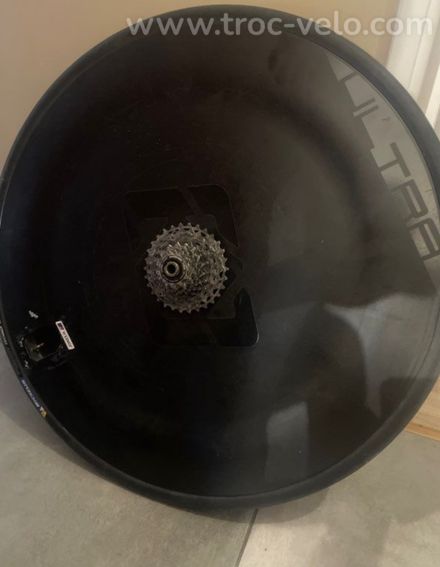 Roue pleine à disques