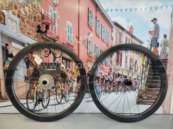 NEUF ! Paire de roues carbone Classified CF R50