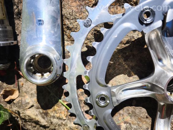 Pédalier SHIMANO ULTEGRA avec son Boîtier de Pédalier  - 9