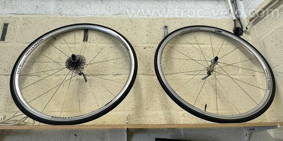 Vélo de course carbone MATHOT – Shimano Ultegra – roues carbone & alu - Taille 53  - 9