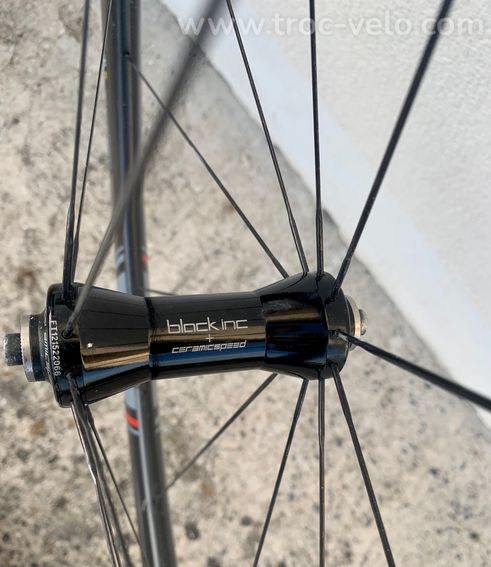 Roue avant black inc carbone fifty - 2