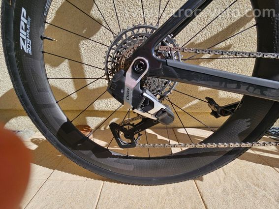 Canyon Grail CFR SRAM Red AXS XPLR 2025 - 4