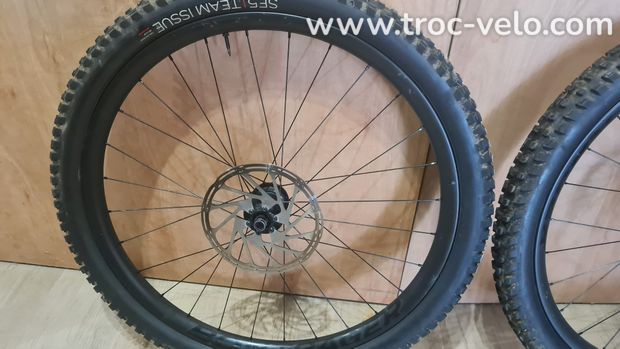 Roue bontrager line élite 30  - 1