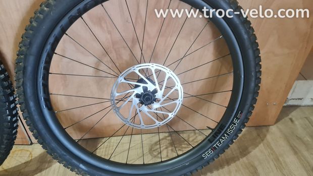 Roue bontrager line élite 30  - 5