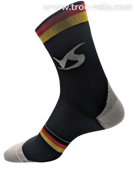 NEUF - Lot de 4 paires de chaussettes Cyclisme/Running/VTT/Triathlon - Taille 43-44-45-46 - VENTURA SOCKS (Fabriquée en France) - 2