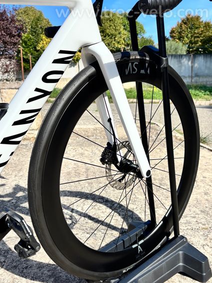 Canyon Ultimate CF 7 Di2 AERO - 5