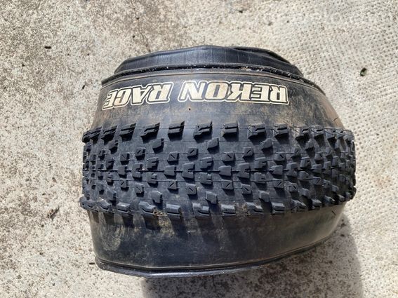 lot de pneus VTT 29-2.4 - 3