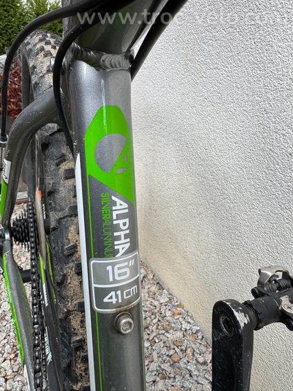 VTT TREK 3900 16’ - 2