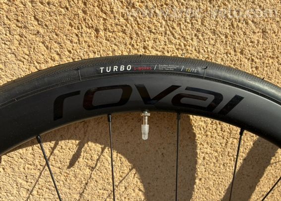 Roval C38 carbones neuves complètes  - 2