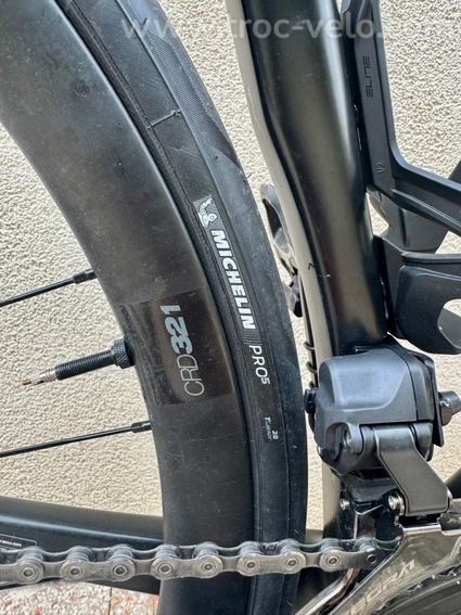 BMC Roadmachine 01 Five – Ultegra Di2 – 2024 - 4