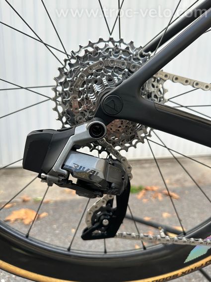 Canyon Ultimate CFR Disc 2023 – Taille S – Roues carbone Fulcrum Wind 55 - 3