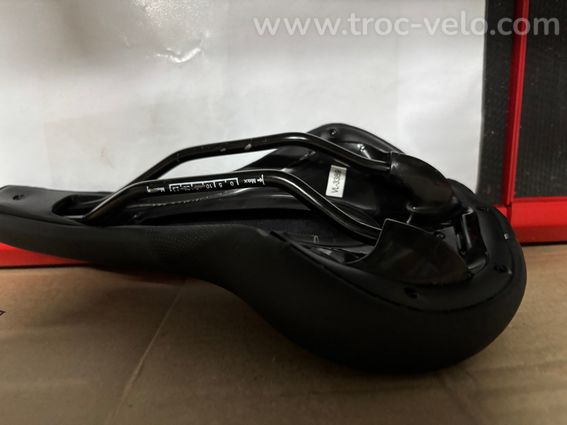 SELLE GIANT - 3
