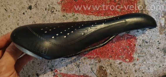 Vends selle Italia sport Gel flow