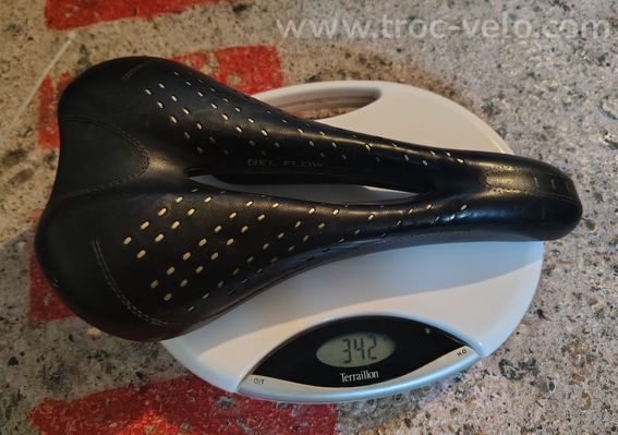 Vends selle Italia sport Gel flow - 3
