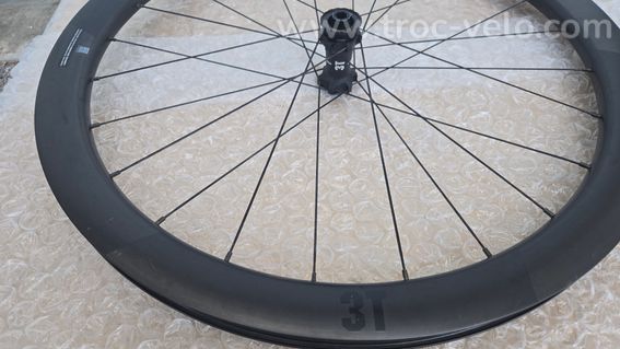 Roues aéro et large 3T Discus 45 32 LTD