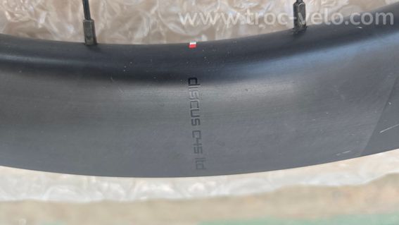 Roues aéro et large 3T Discus 45 32 LTD - 2