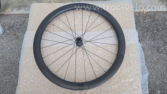 Roues aéro et large 3T Discus 45 32 LTD - 3