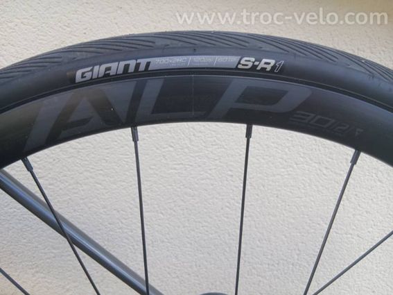 vélo route Giant neuf - 4