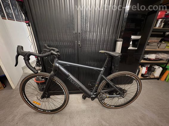 Vélo Gravel électrique moma bike