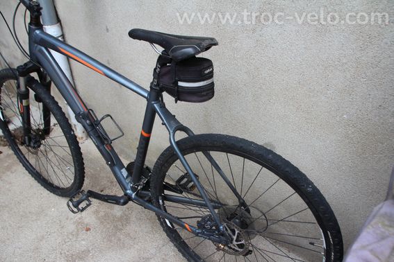VTC marque Giant - 4