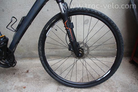 VTC marque Giant - 5