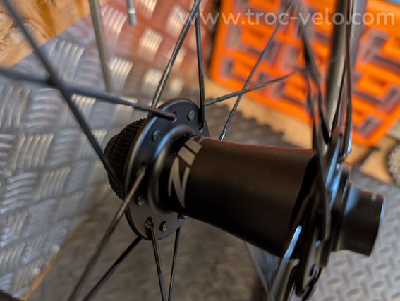 đZIPP 303 FIRECREST DB HOOKLESS đ - 8