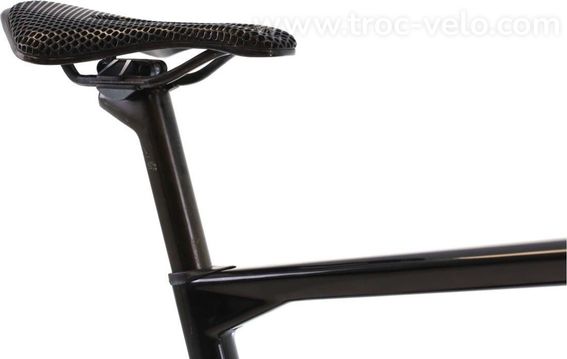 Produit Reconditionne    Bmc Roadmachine 01 Three Axs 12v    Noir   Velo De Route   Tres Bon Etat - 8