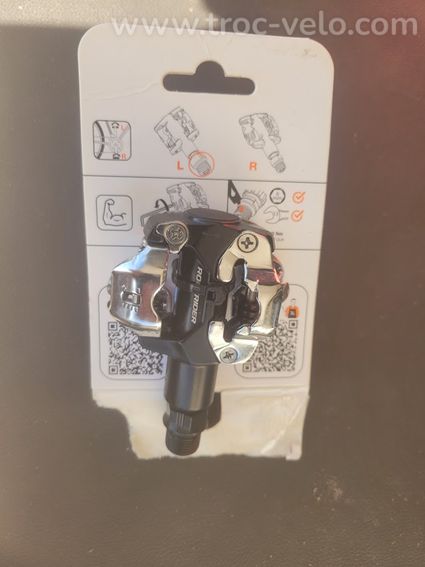 paire de pédales automatiques MTB 520