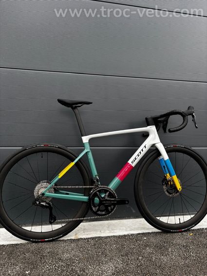 Scott Addict RC Pro 2025 — Price & Specs | 2BX