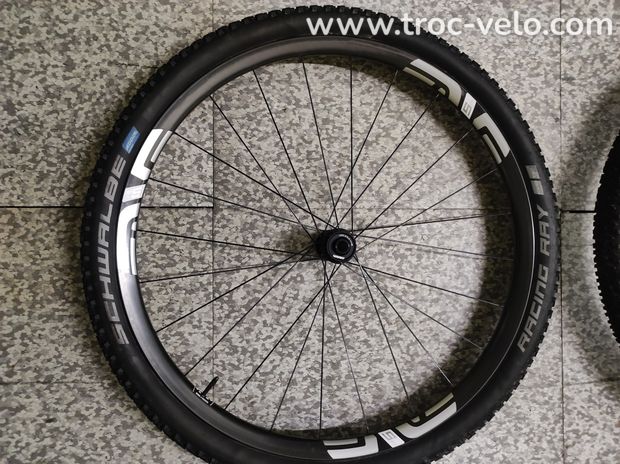 Roue VTT XC haut de gamme Enve M525 carbone 29 pouces casi neuves - 3